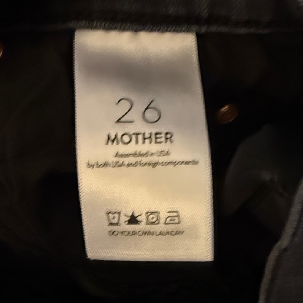 MOTHER Rascal Ankle Slit Flip Black Ankle Jeans - Picture 8 of 10